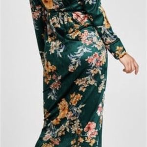 NWOT Zara velvet floral pront wrap dress, size S